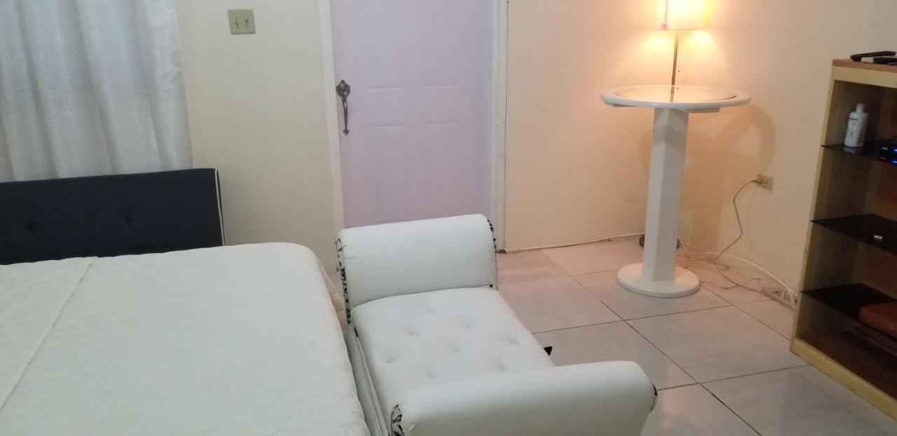 Kingston Hideaway Appartamento Esterno foto